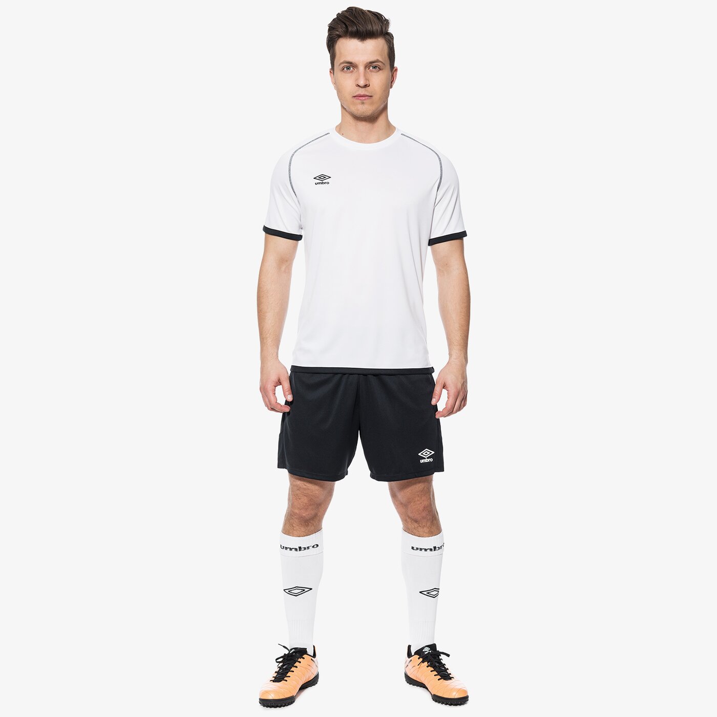 Spodenki męskie UMBRO SZORTY POCKET POLY 64880u090 kolor czarny