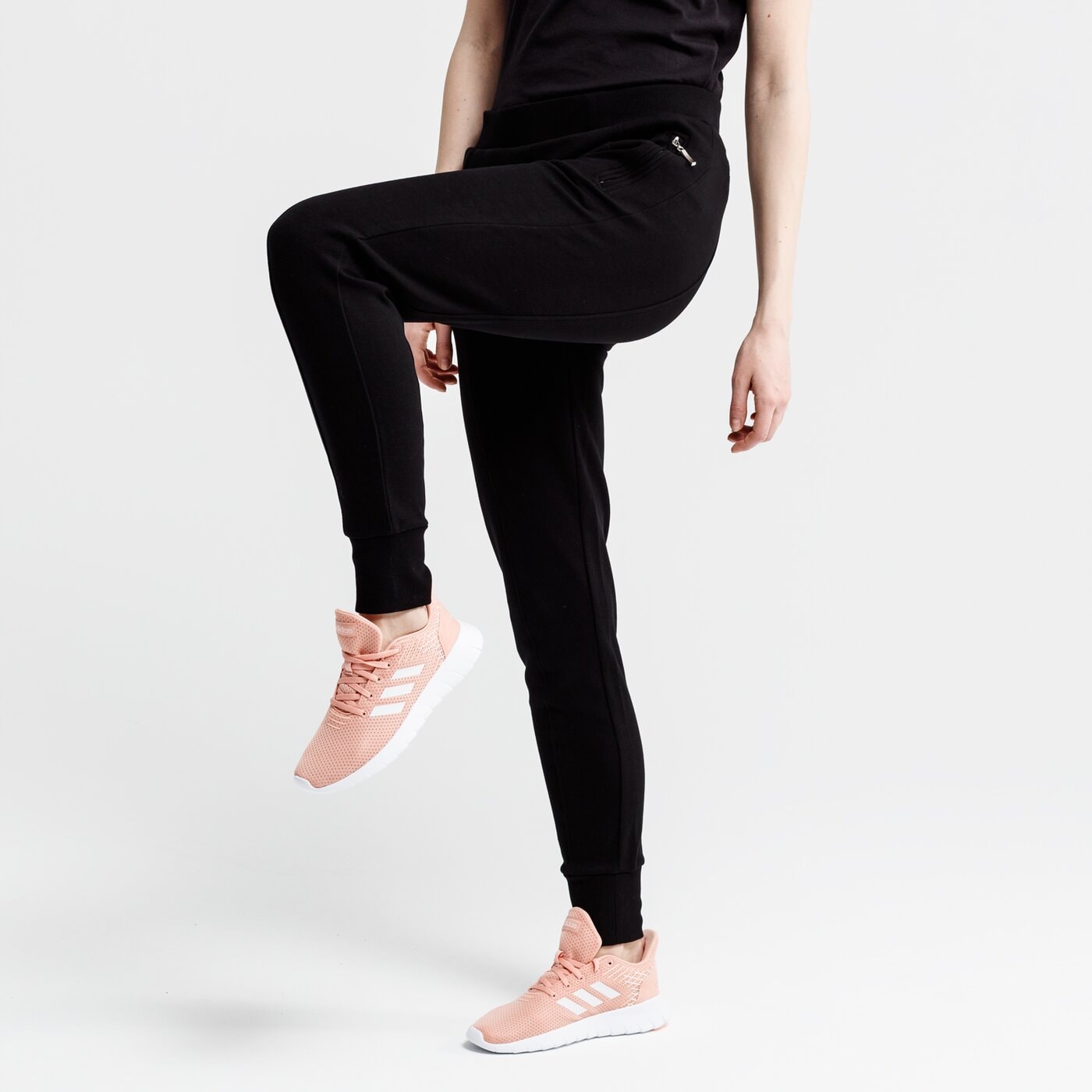 Spodnie dresowe damskie FEEWEAR SPODNIE IGUAZU fw19spd34002 kolor czarny