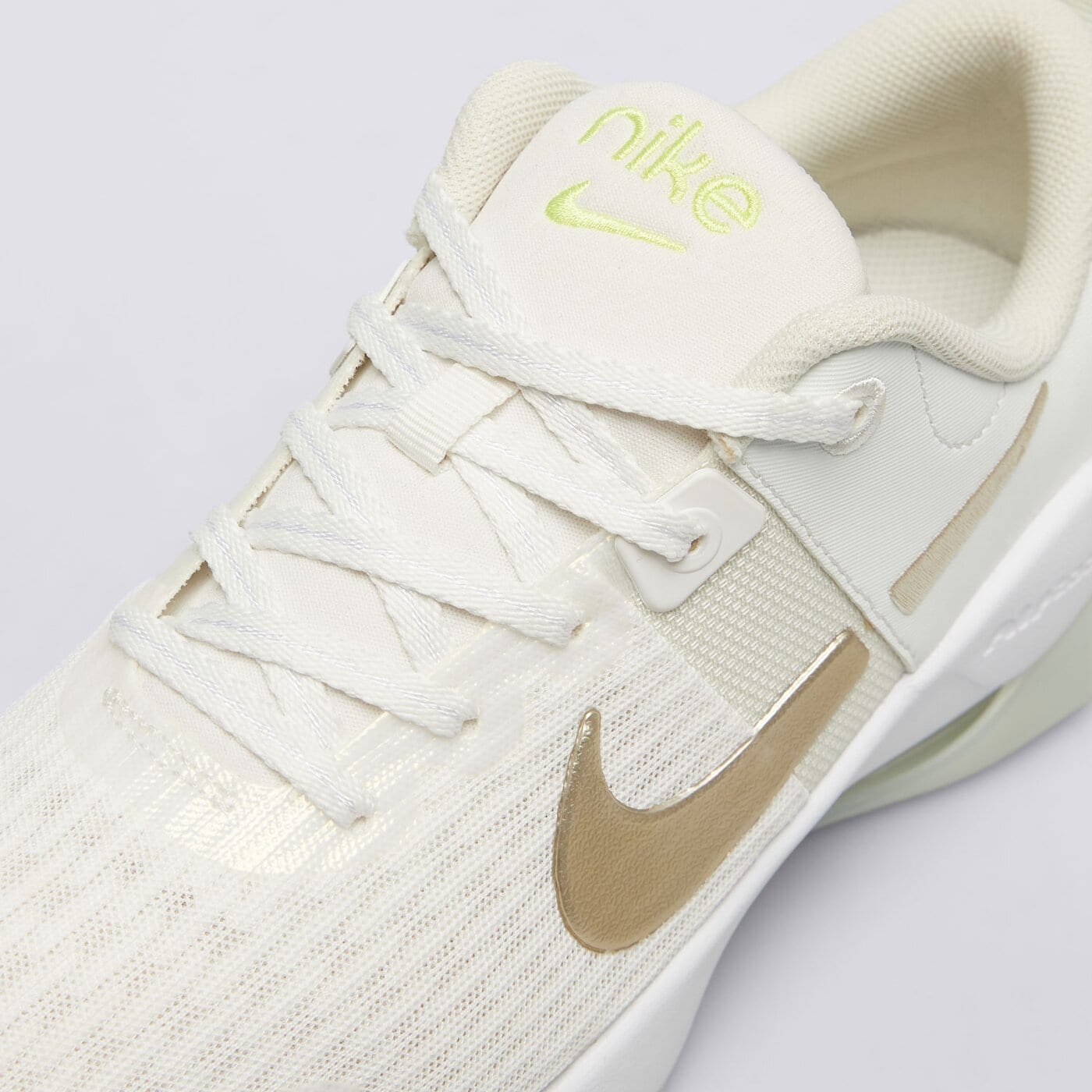 Buty sportowe damskie NIKE ZOOM BELLA 6 fj1589-100 kolor beżowy