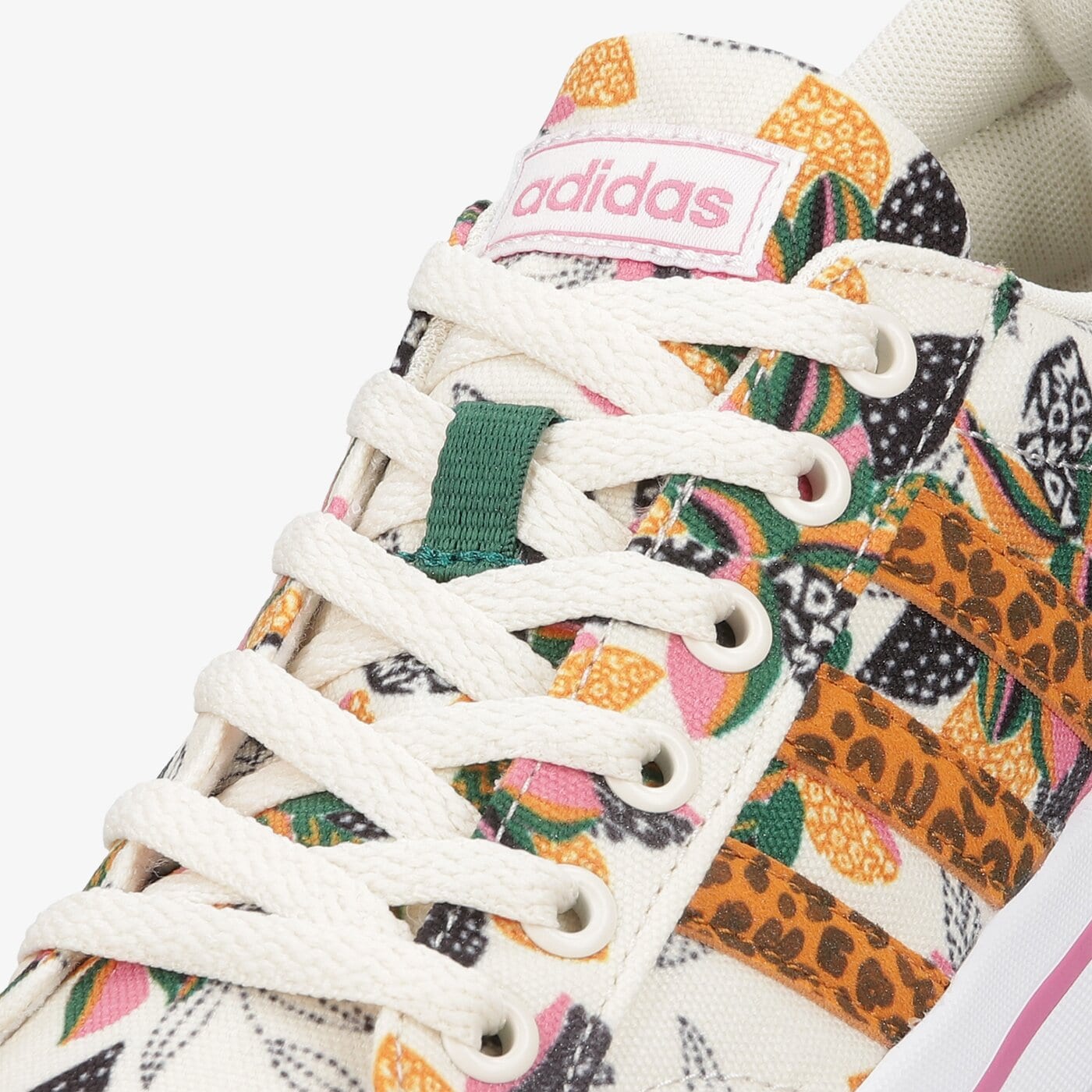 Buty sportowe damskie ADIDAS BRAVADA h00478 kolor multicolor