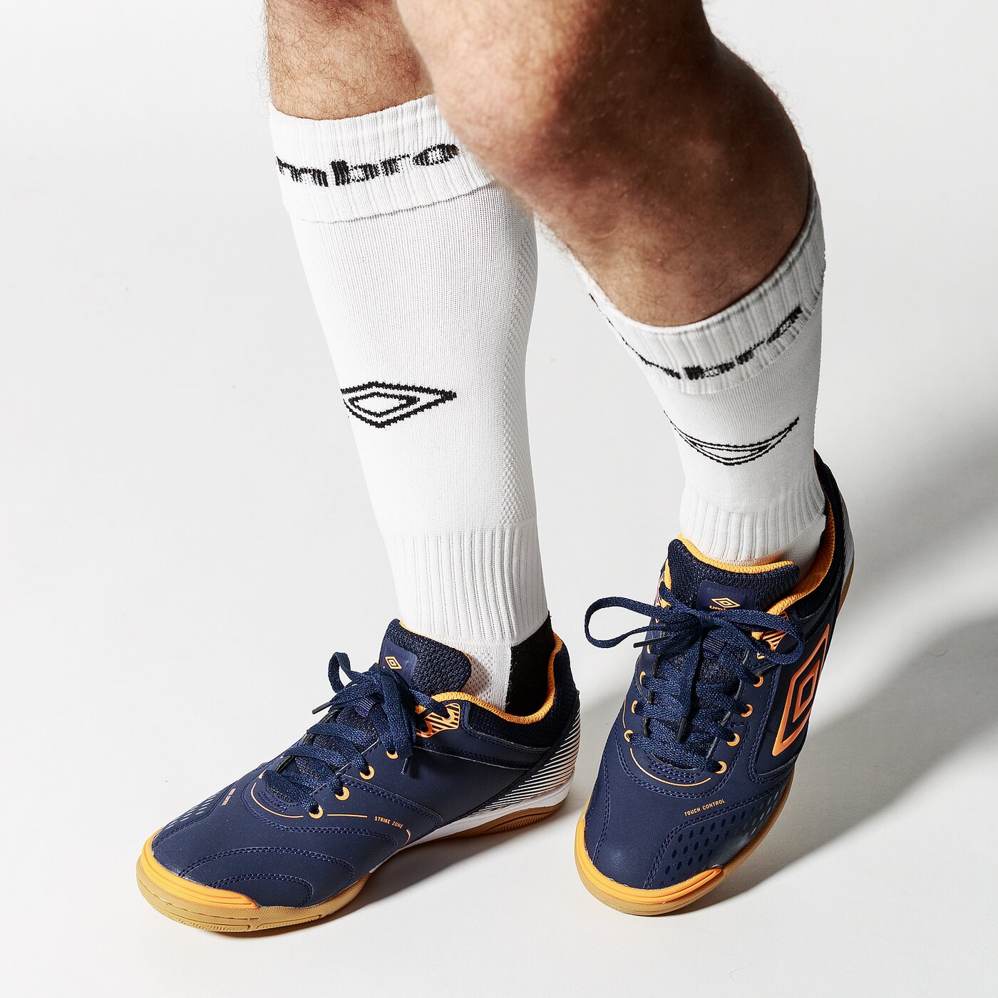 Buty piłkarskie męskie UMBRO CHUTACO 81444ufze kolor granatowy