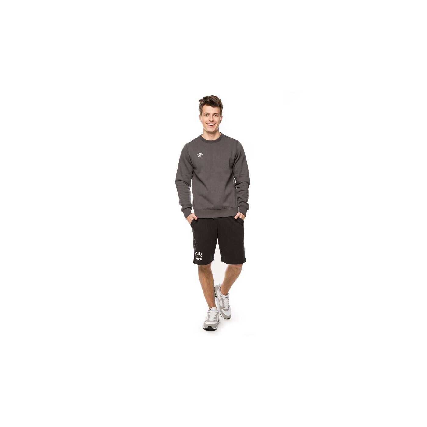 Bluza męska UMBRO BLUZA CREW SWEAT 63166ur97 kolor czarny