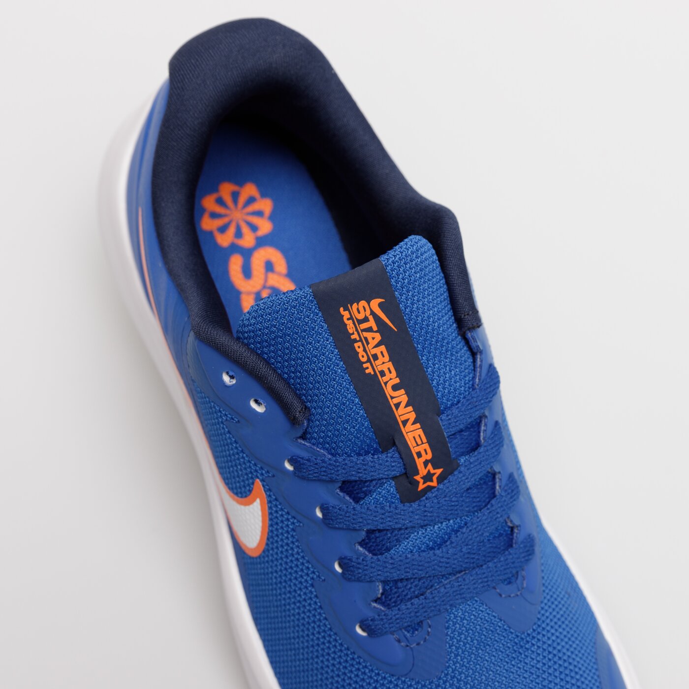 Buty do biegania dla dzieci NIKE STAR RUNNER 3 da2776-403 kolor niebieski