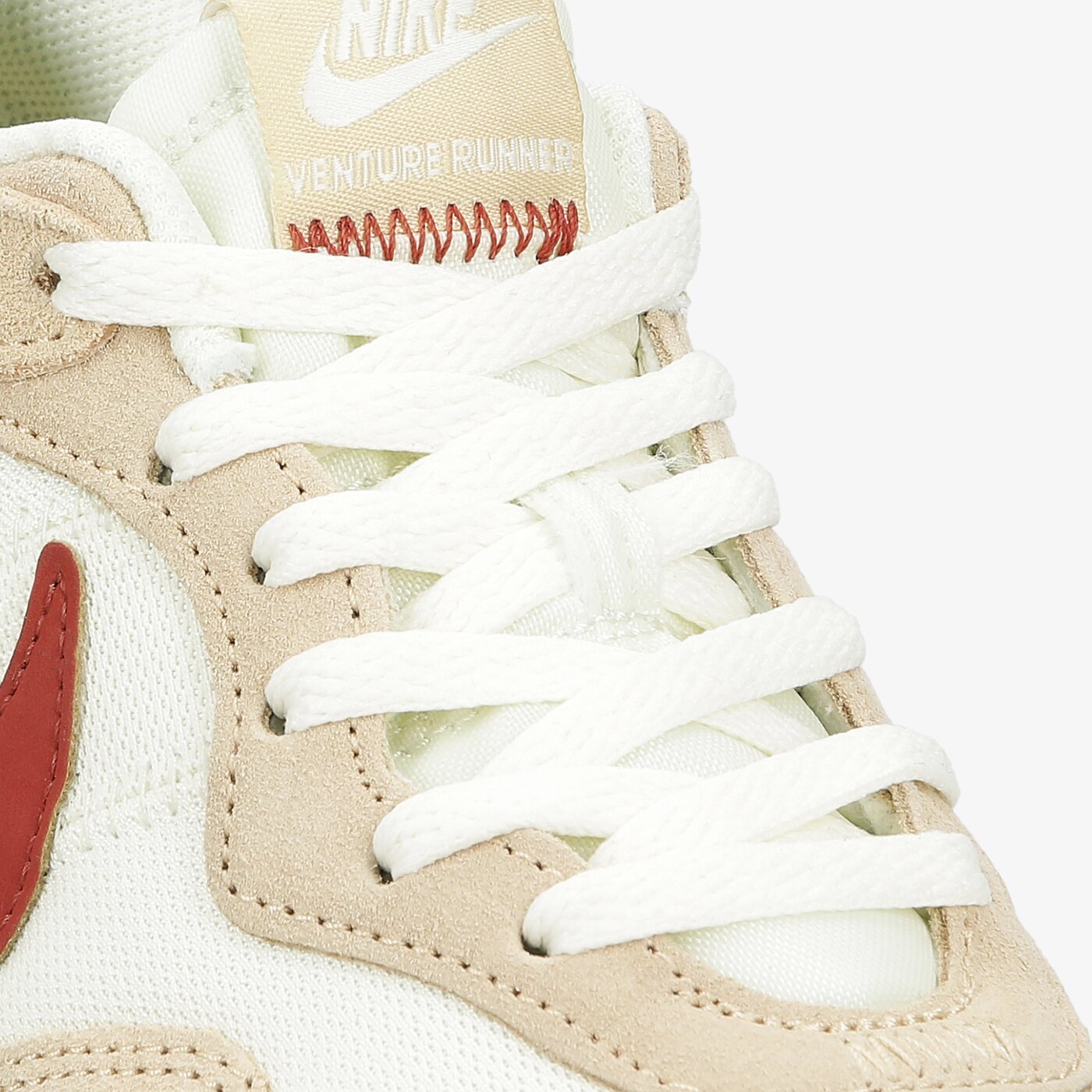 Buty sportowe damskie NIKE VENTURE RUNNER ck2948-105 kolor beżowy