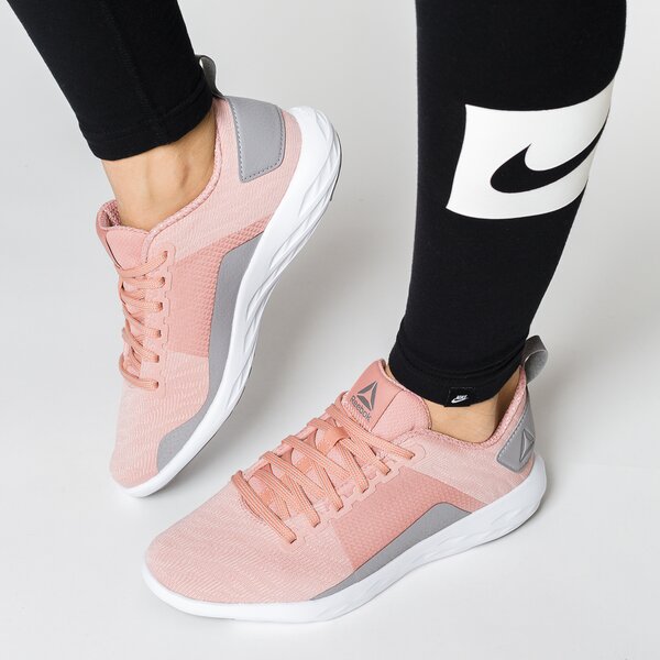 Buty treningowe damskie REEBOK ASTRORIDE WALK cn0857 kolor różowy