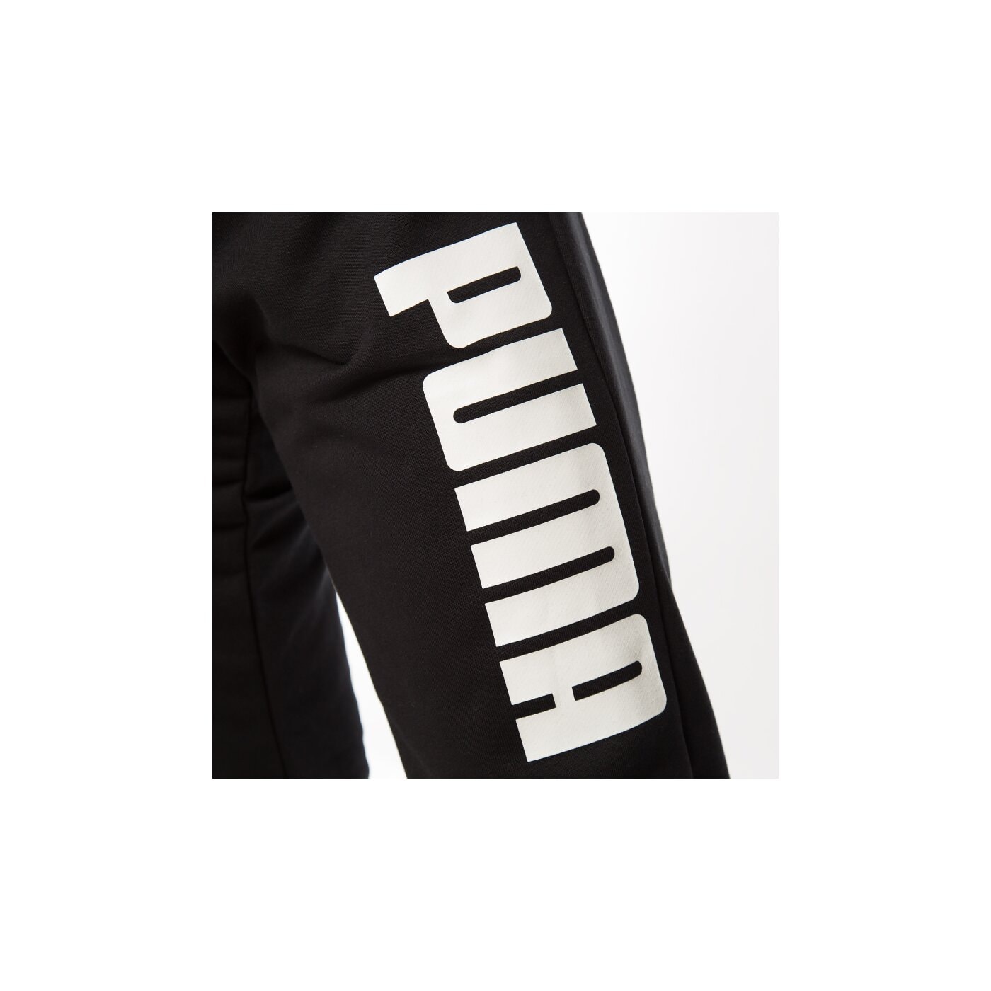 Spodnie dresowe męskie PUMA SPODNIE FUN DRY SWEAT 83653301 kolor czarny