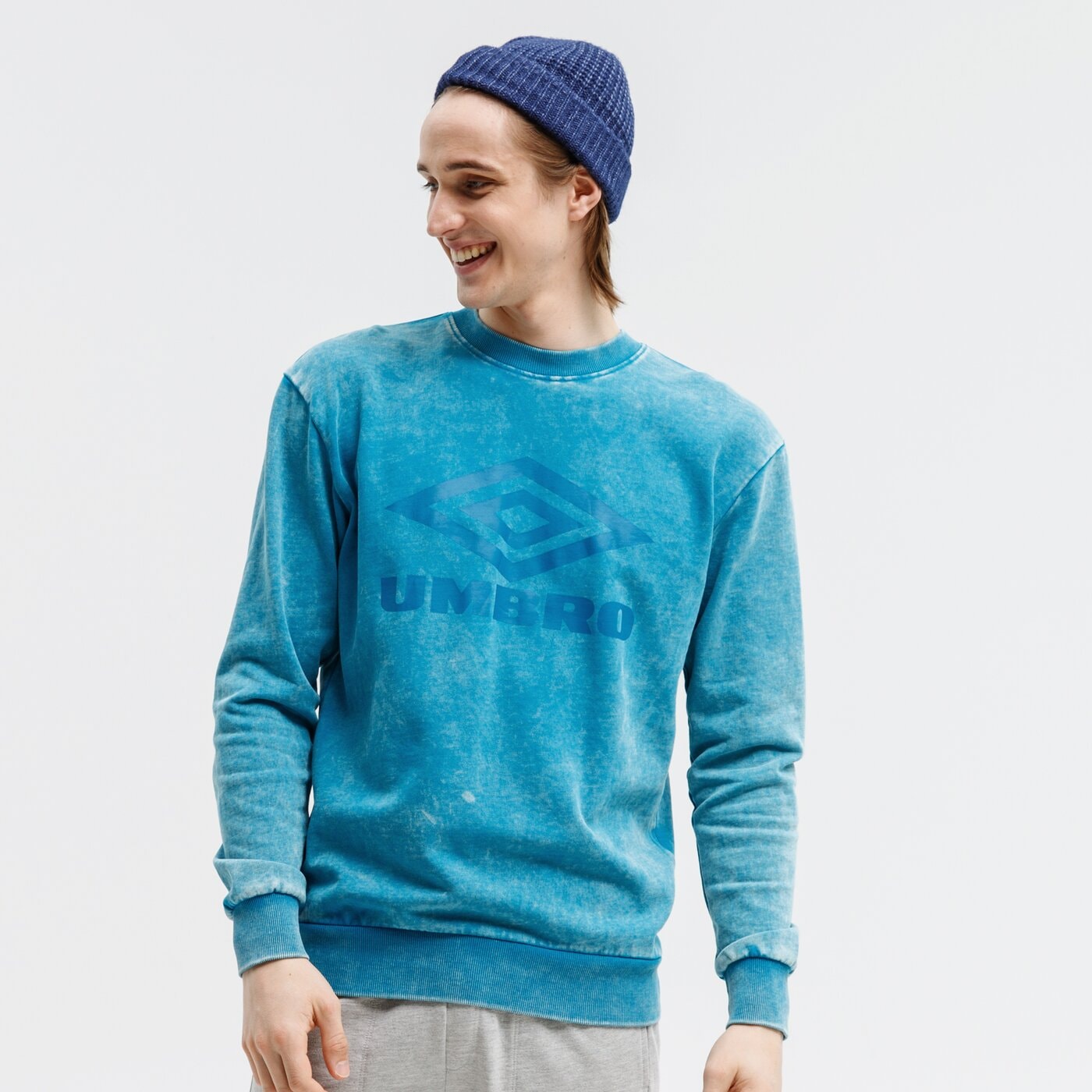 Bluza męska UMBRO BLUZA LARGE LOGO 65857u-h4r kolor niebieski