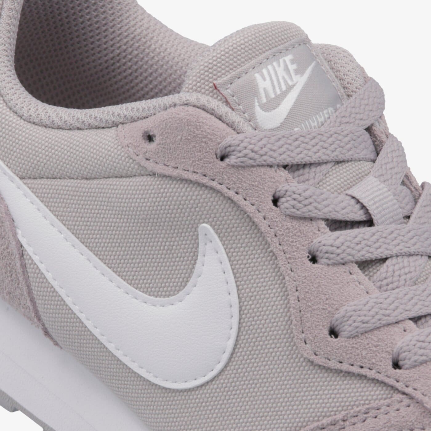 Buty dziecięce NIKE MD RUNNER 2 PE (GS) av5110-001 kolor szary