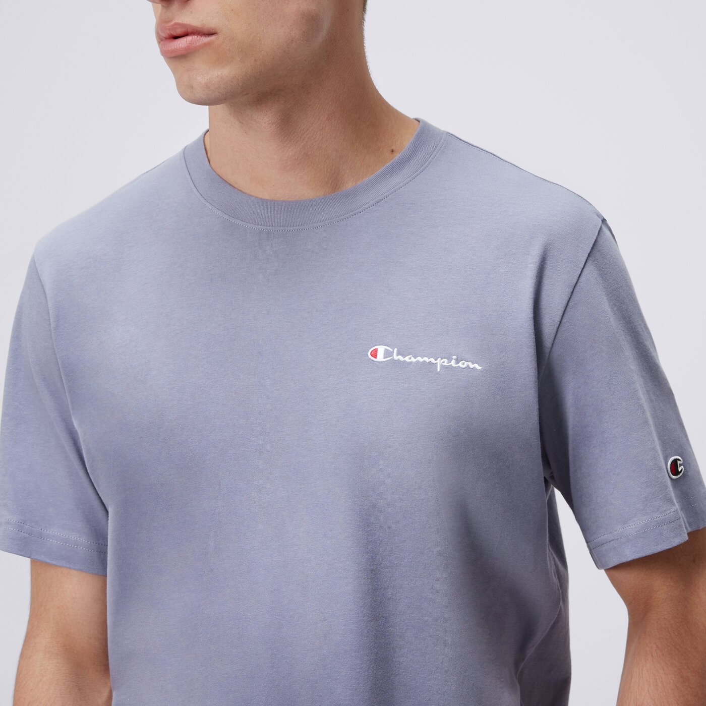 Koszulka męska CHAMPION T-SHIRT SS EMBROIDERED SMALL LOGO 221778_bs160 kolor niebieski