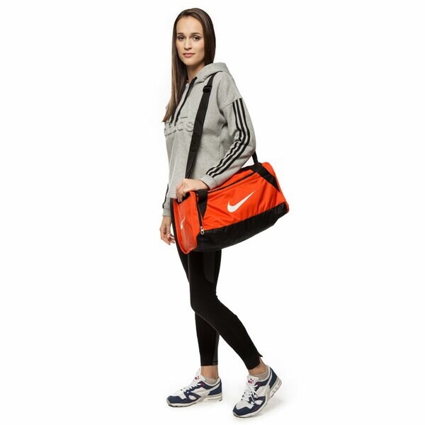 NIKE TORBA BRASILIA 6 X-SMALL DUFFEL ba4832683 kolor czerwony