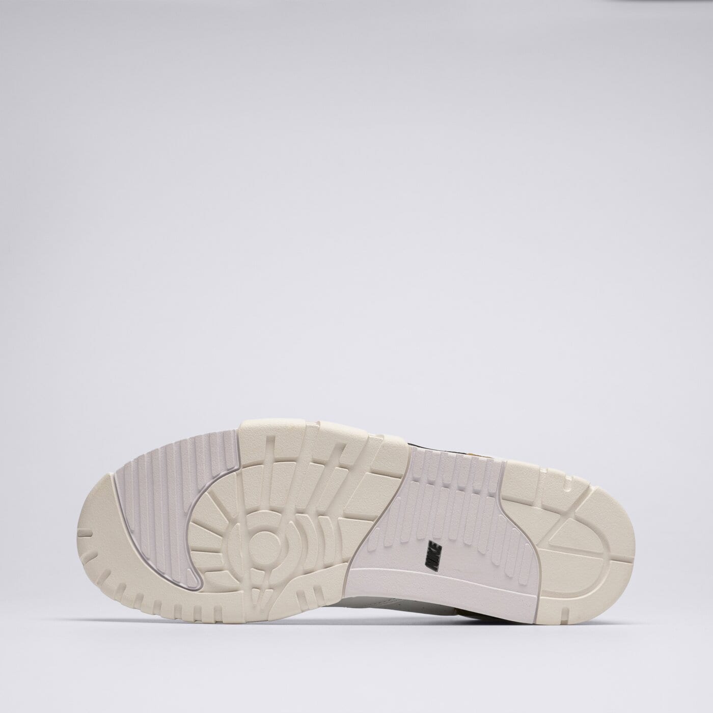 Buty sportowe męskie NIKE AIR TRAINER 1 fq8225-100 kolor biały