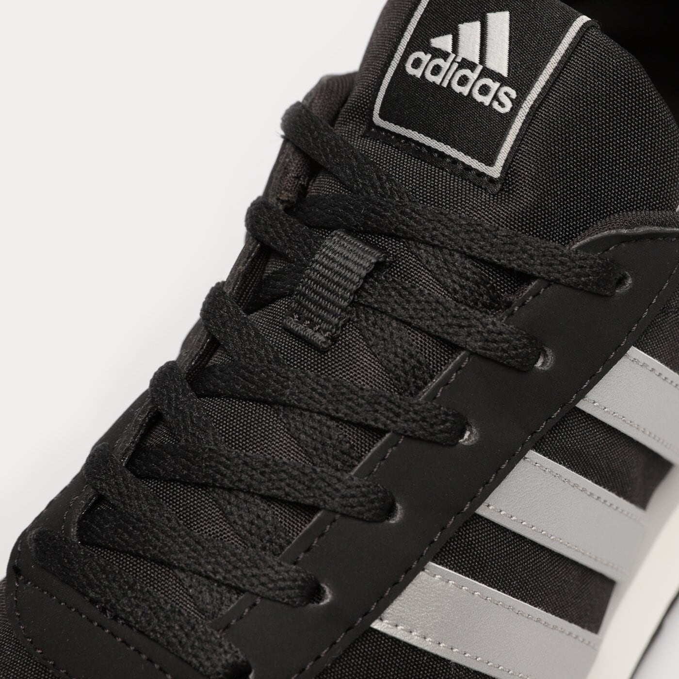 Buty sportowe damskie ADIDAS RUN 60S 3.0 hp2249 kolor czarny