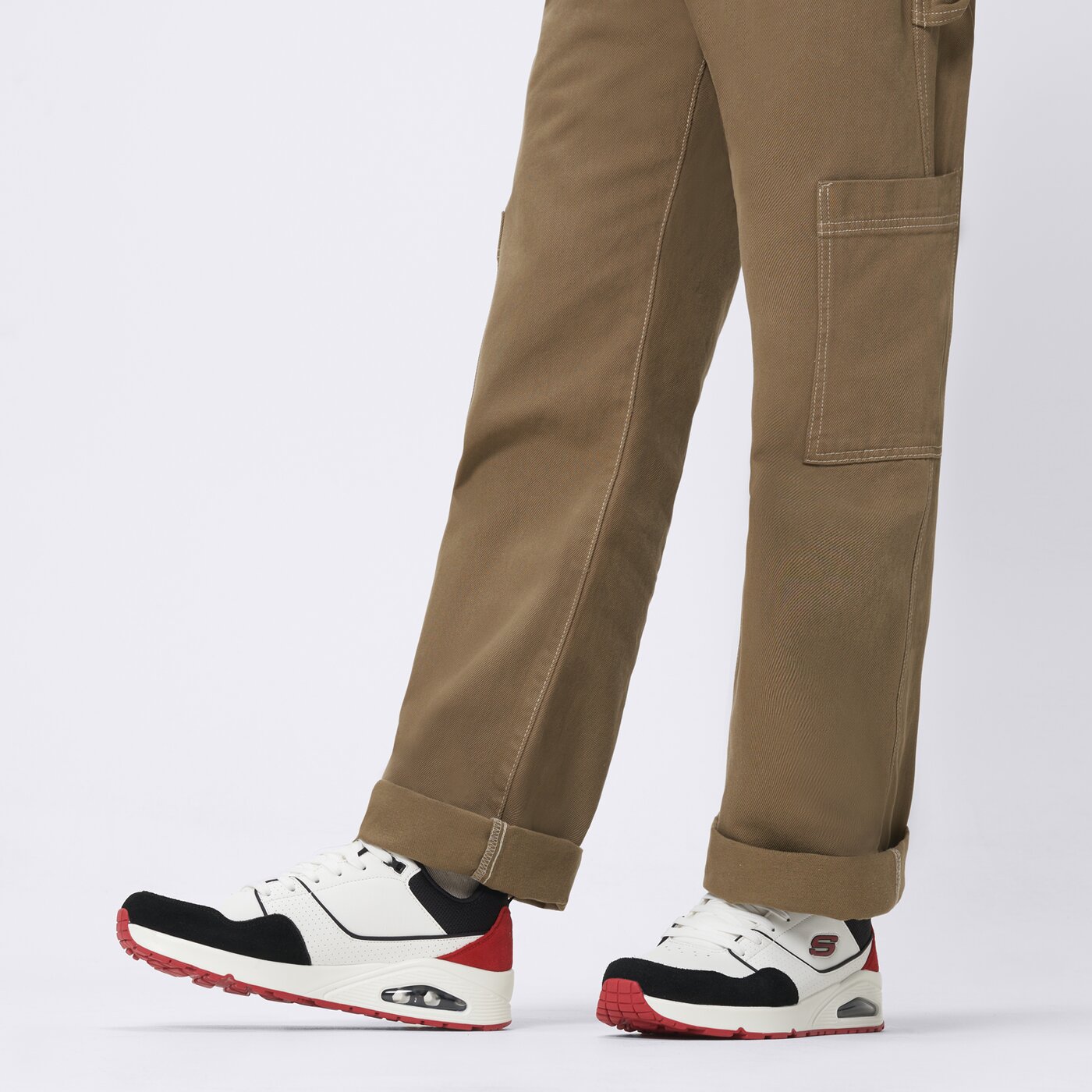 Buty sportowe męskie SKECHERS UNO 183020wbrd kolor biały