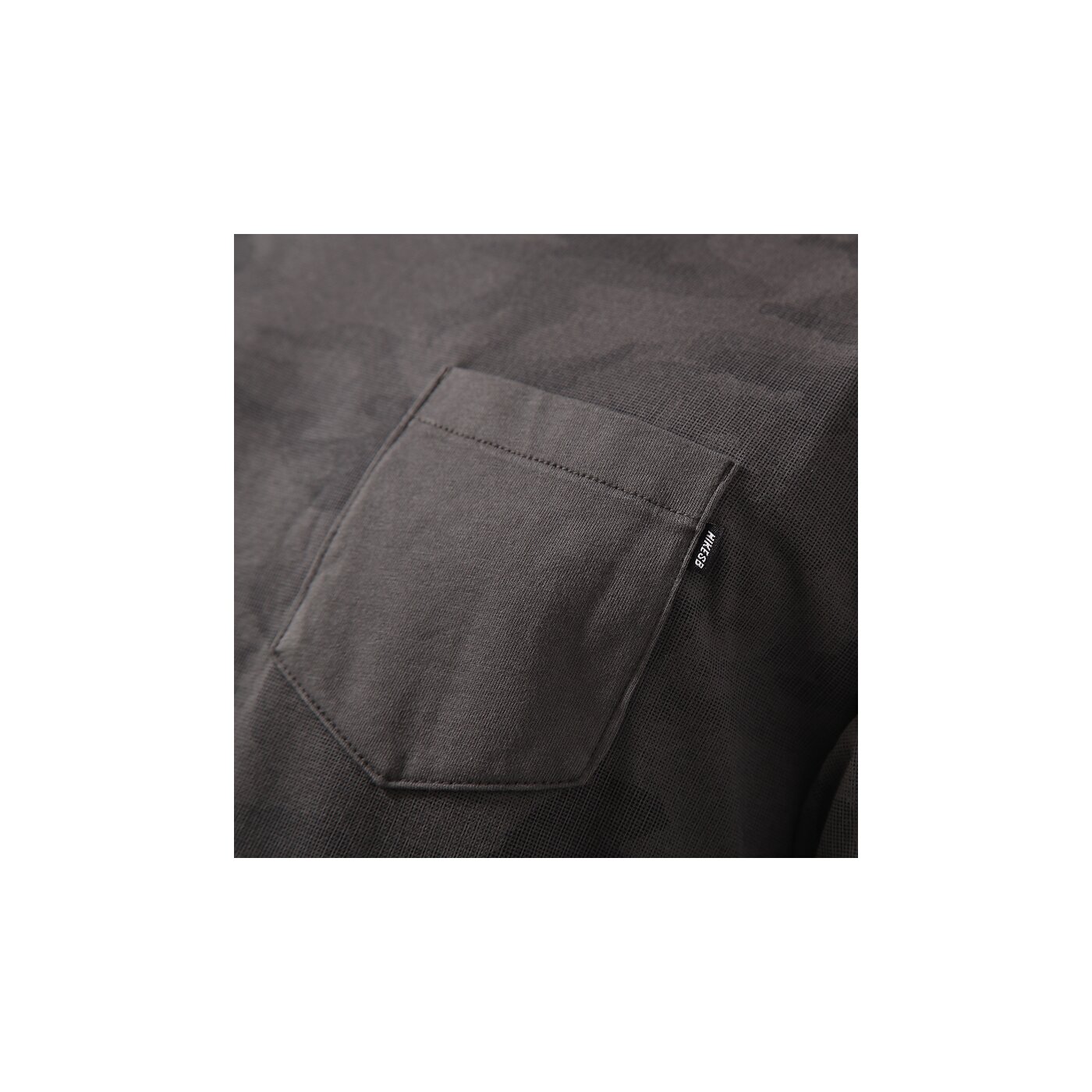 Koszulka męska NIKE T-SHIRT CAMO FUL BODY TEE 611704010 kolor szary