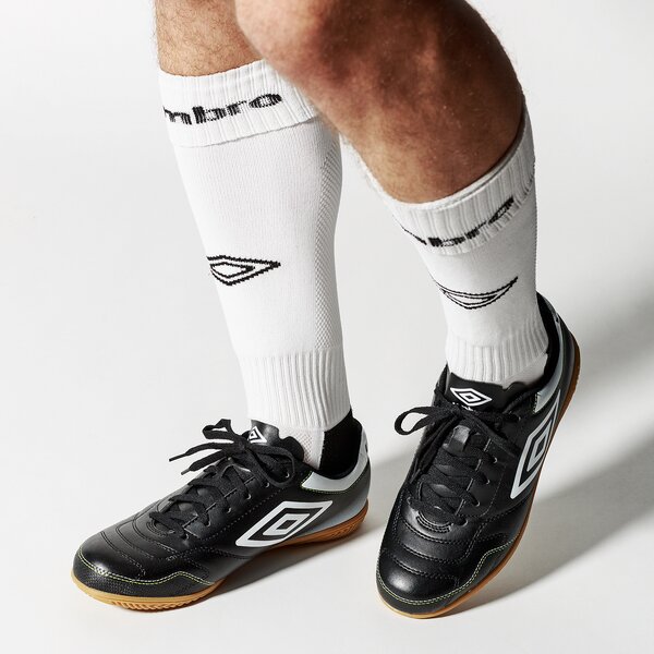Buty piłkarskie męskie UMBRO CLASSICO VI IC 81340ufz6 kolor czarny