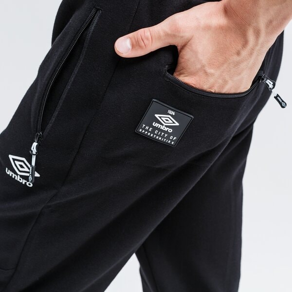 Spodnie dresowe męskie UMBRO SPODNIE ANDY ul320spm06001 kolor czarny