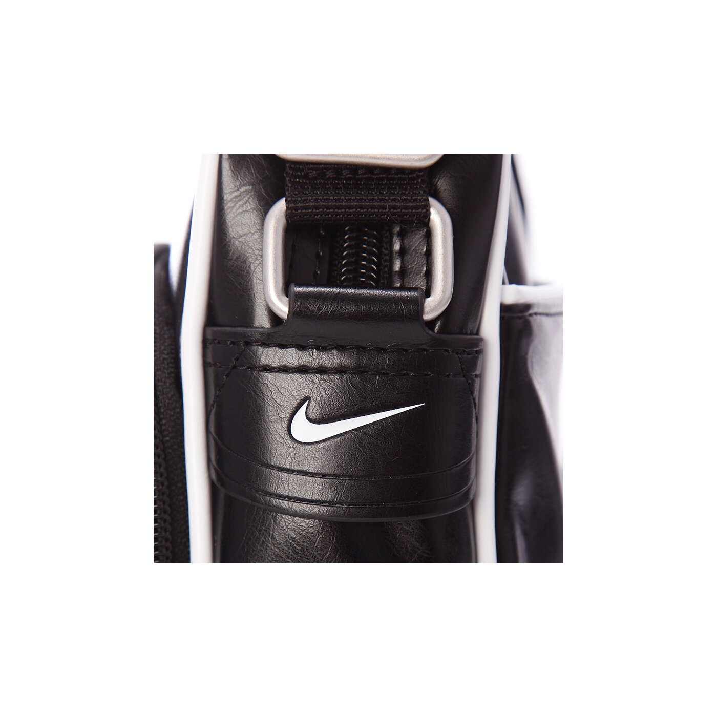 Torba sportowa damska NIKE TORBA HERITAGE AD SMALL ITEMS ba4356011 kolor czarny