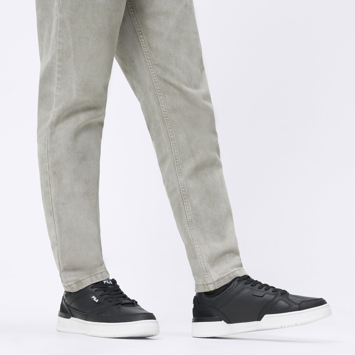 Buty sportowe męskie FILA SKYPASS LOW 1bm02438003 kolor czarny