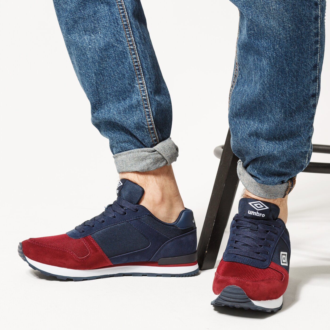 Buty sportowe męskie UMBRO BING umml120202 kolor granatowy