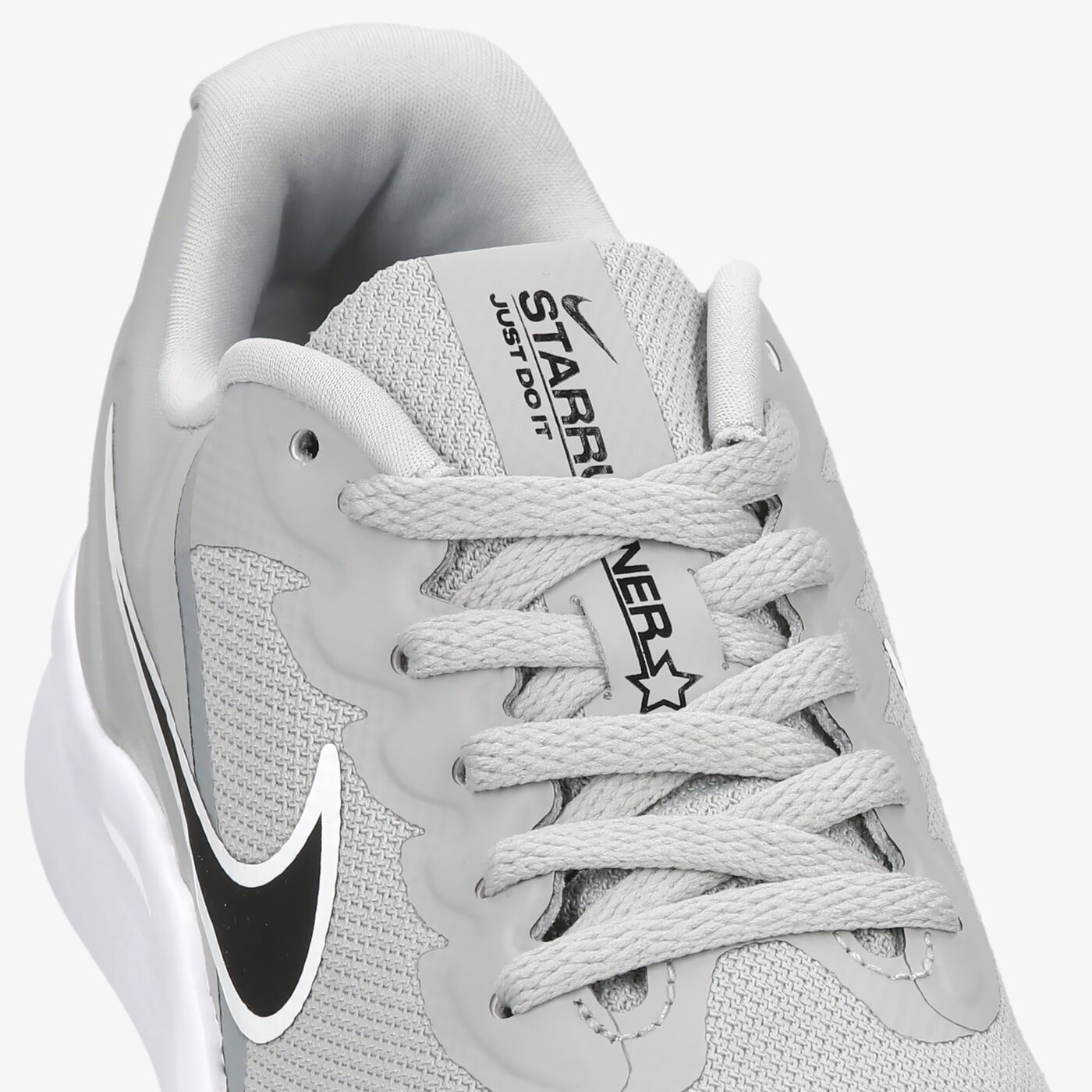 Buty do biegania dla dzieci NIKE STAR RUNNER 3 da2776-005 kolor szary