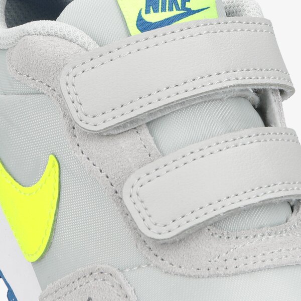 Buty dziecięce NIKE MD VALIANT cn8559-015 kolor szary
