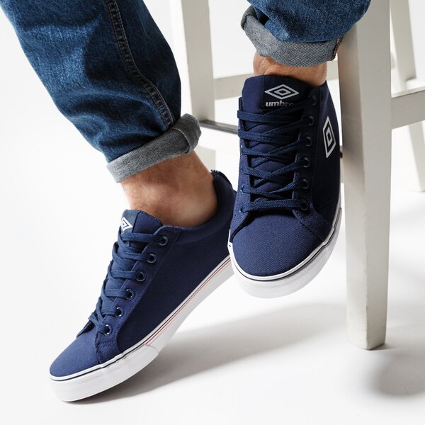 Buty sportowe męskie UMBRO THUSIS ummv119001 kolor granatowy