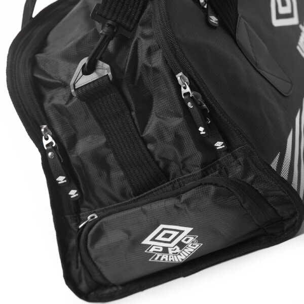 Torba sportowa damska UMBRO TORBA PRO TRAINING MICRO HOLDALL 30541u090 kolor czarny