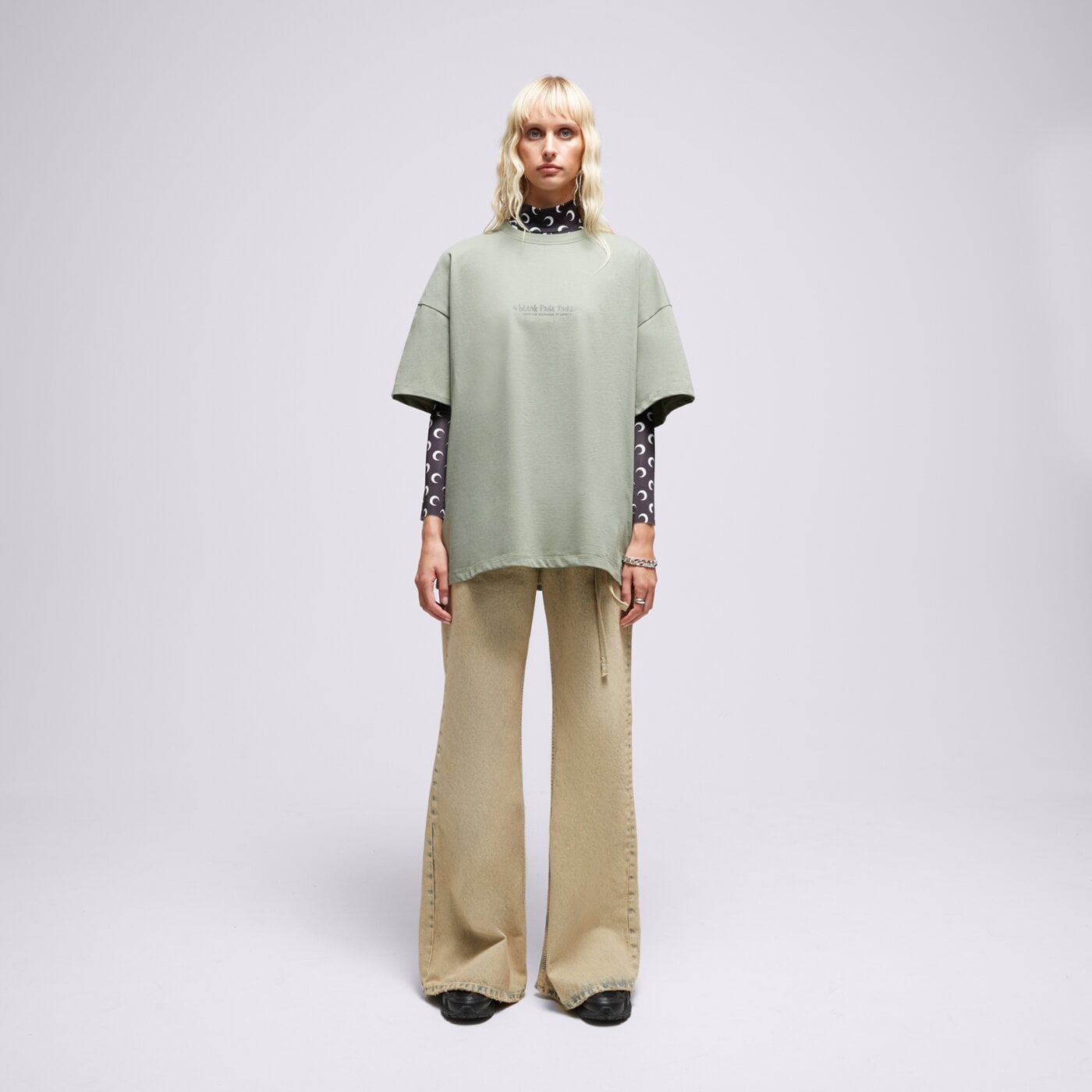 S.NOW JOB SIZEER T SHIRT “BLANK PAGE”-OLIVE si123tsu50003 kolor zielony