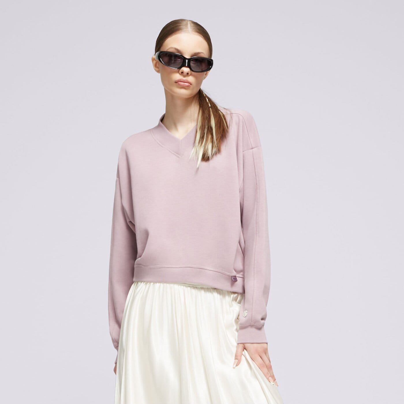 Bluza damska CHAMPION BLUZA CREWNECK CROPTOP ECO FUTURE e10007ps162 kolor fioletowy