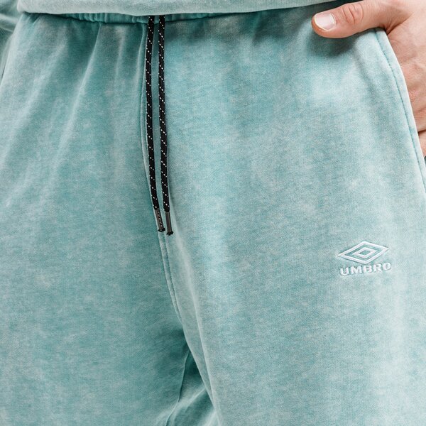 Spodenki męskie UMBRO SZORTY WASHED KNEE LENGTH 65875u-jvp kolor zielony