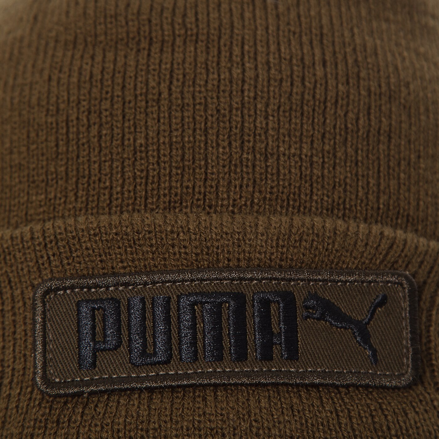 Czapka zimowa damska PUMA CZAPKA CLASSIC CUFF 023434 08 kolor khaki