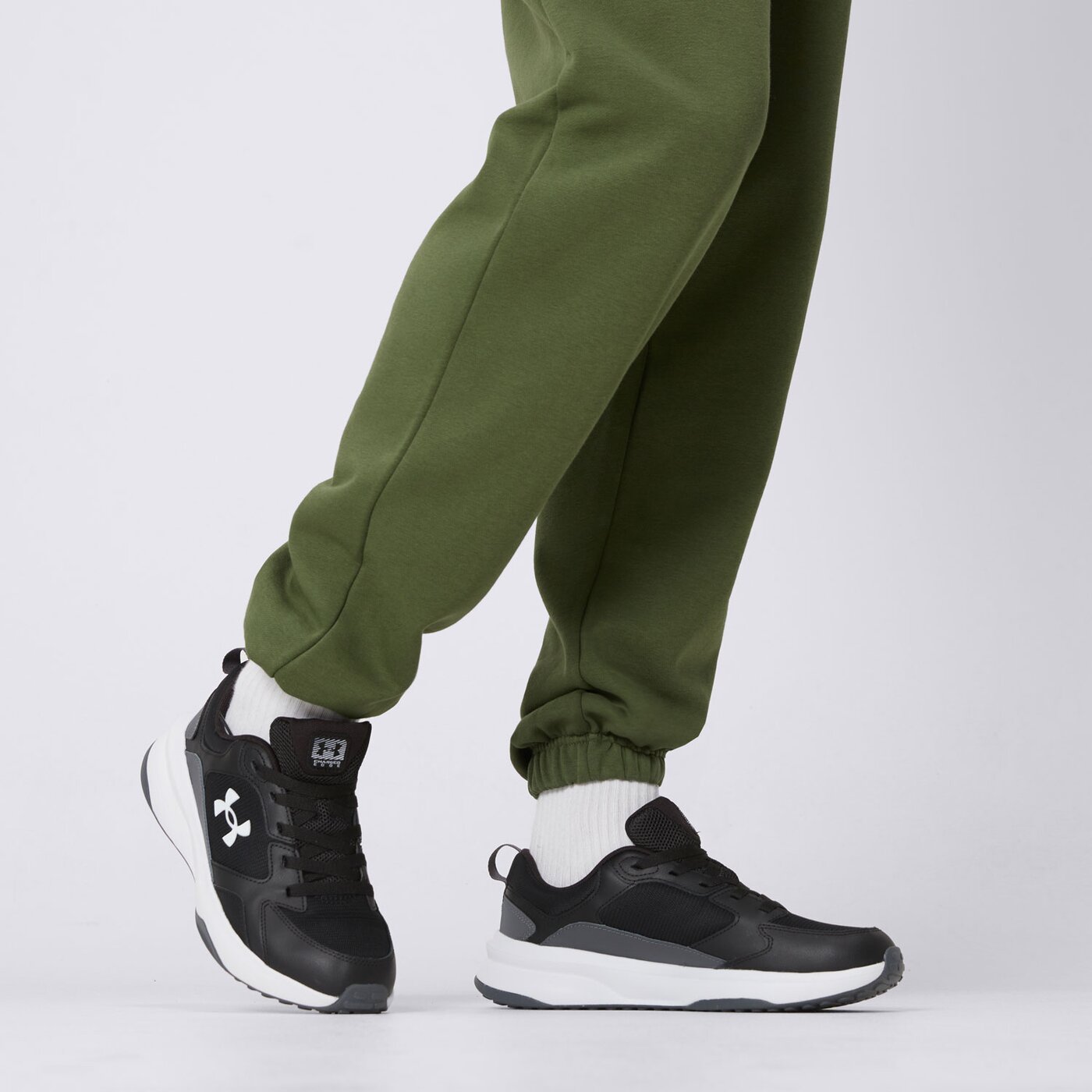 Buty treningowe męskie UNDER ARMOUR CHARGED EDGE 3026727003 kolor czarny