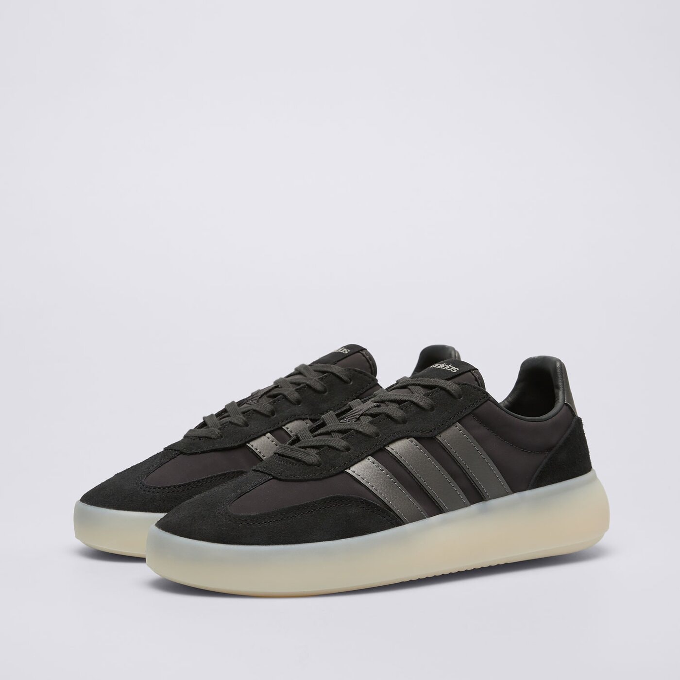 Buty sportowe damskie ADIDAS BARREDA DECODE jp9671 kolor czarny
