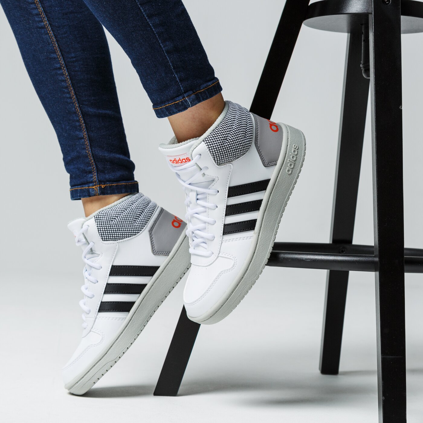 Buty dziecięce ADIDAS HOOPS MID 2.0 K ee8545 kolor biały