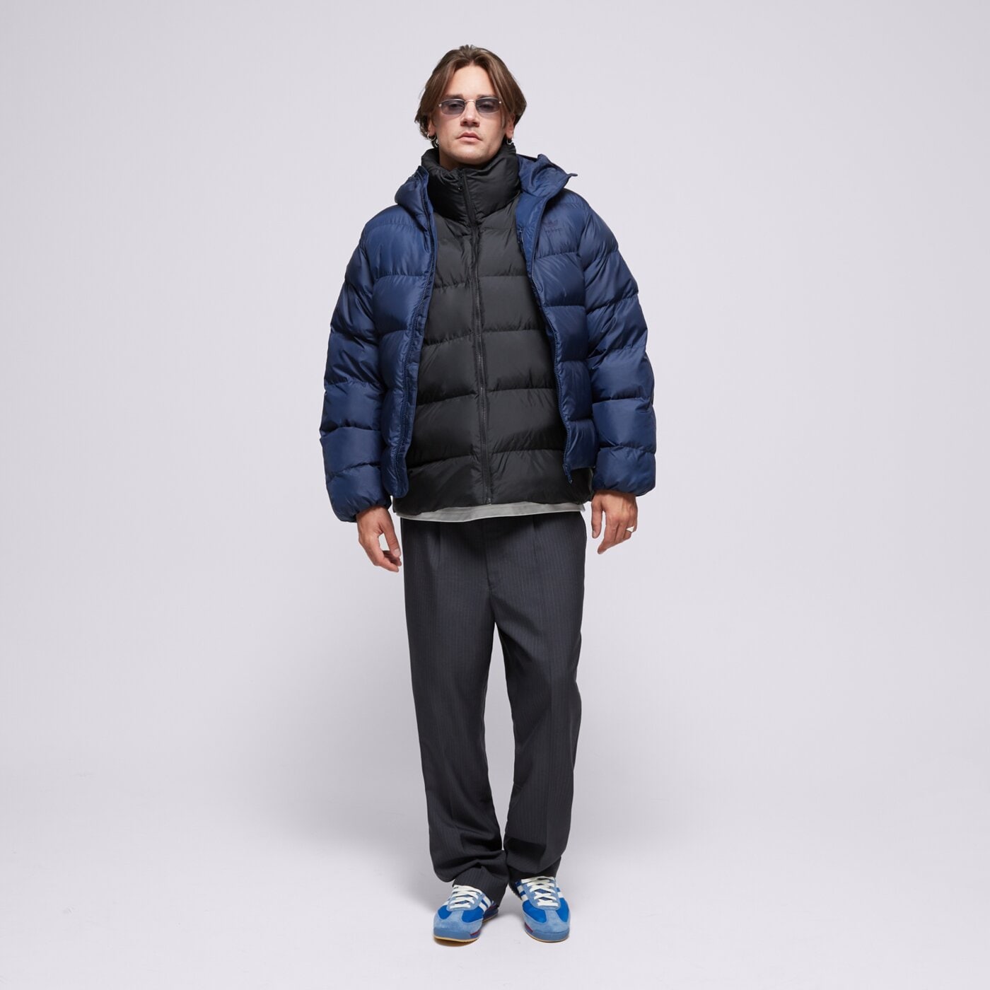 Kurtka zimowa męska ADIDAS KURTKA ZIMOWA COMMERCIAL PUFF iy3397 kolor granatowy