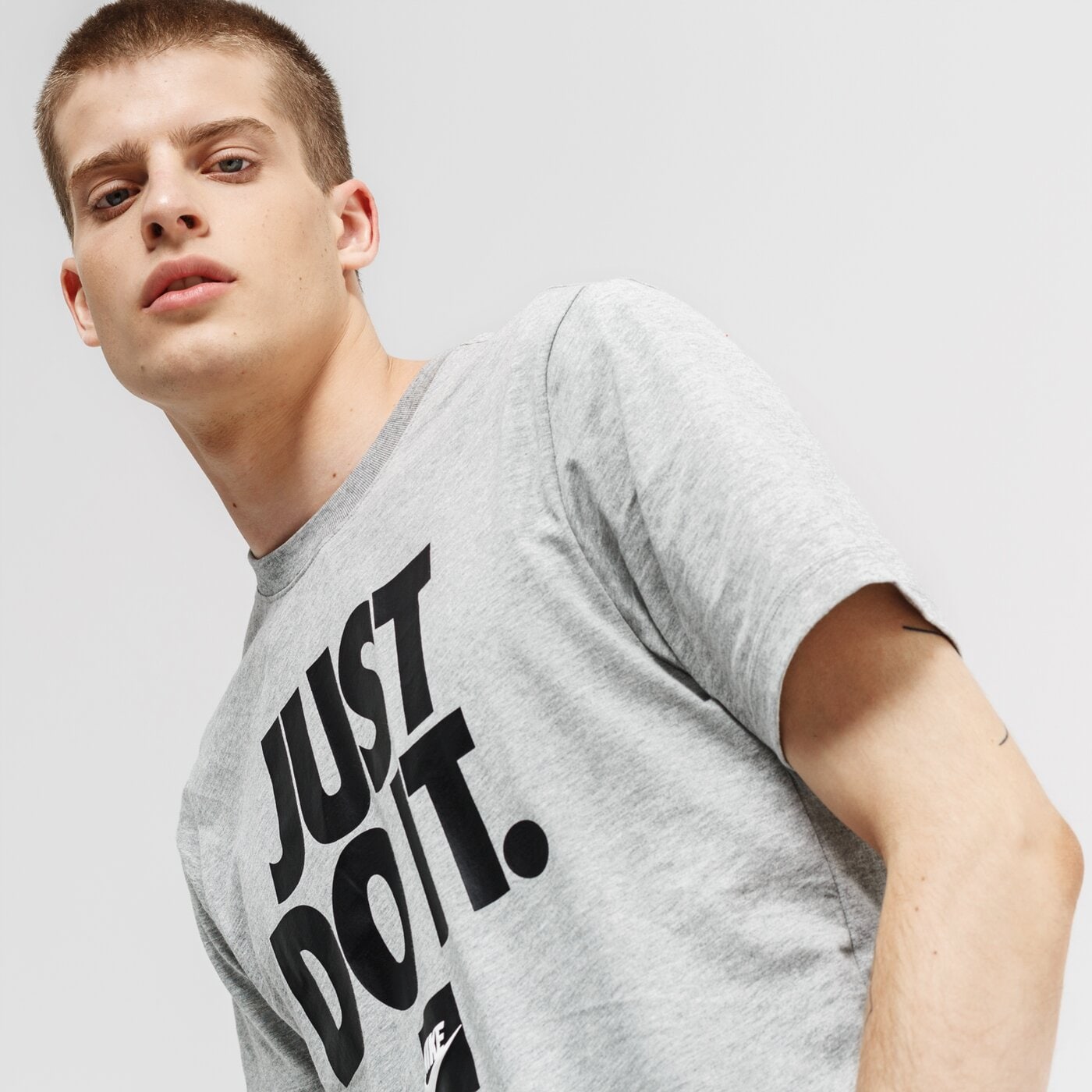 Koszulka męska NIKE T-SHIRT SS M NSW SS JDI 3 bv7662-063 kolor szary