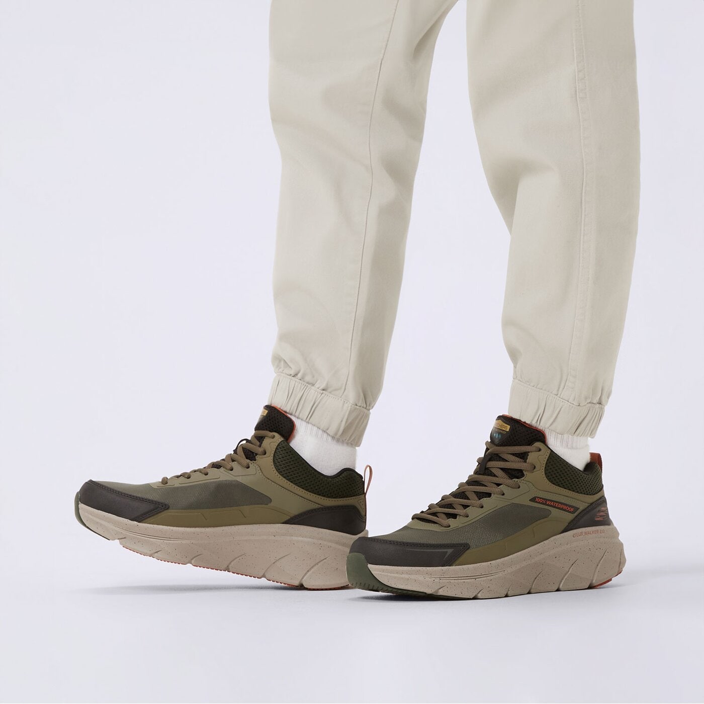 Buty outdoor męskie SKECHERS D'LUX WALKER 2.0 232953olor kolor khaki