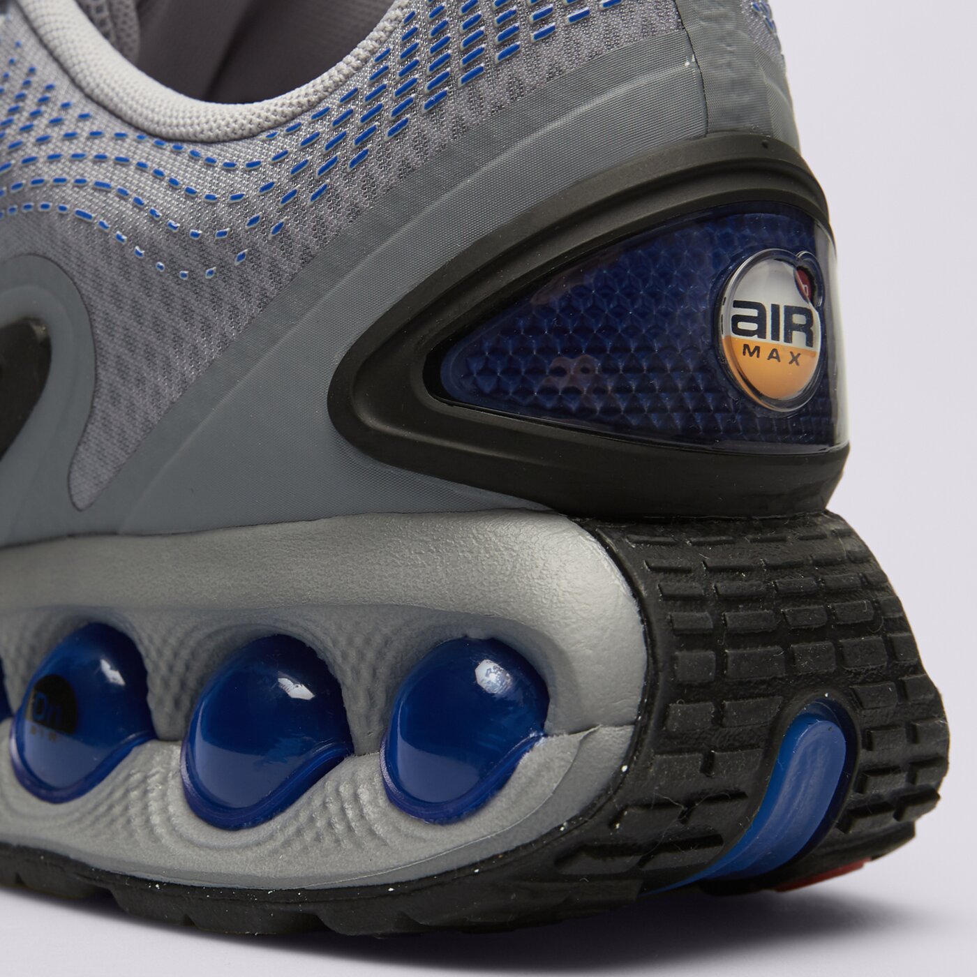 Buty sportowe męskie NIKE AIR MAX DN dv3337-017 kolor szary