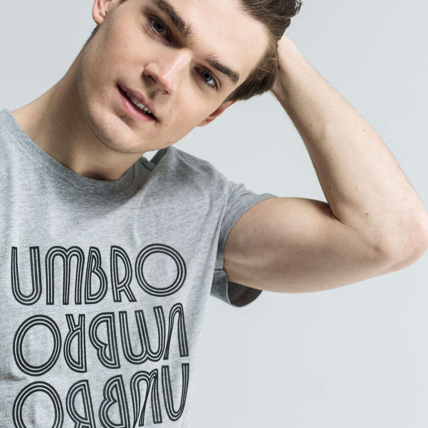 Koszulka męska UMBRO T-SHIRT SS VEZKO ul19tsm35002 kolor szary