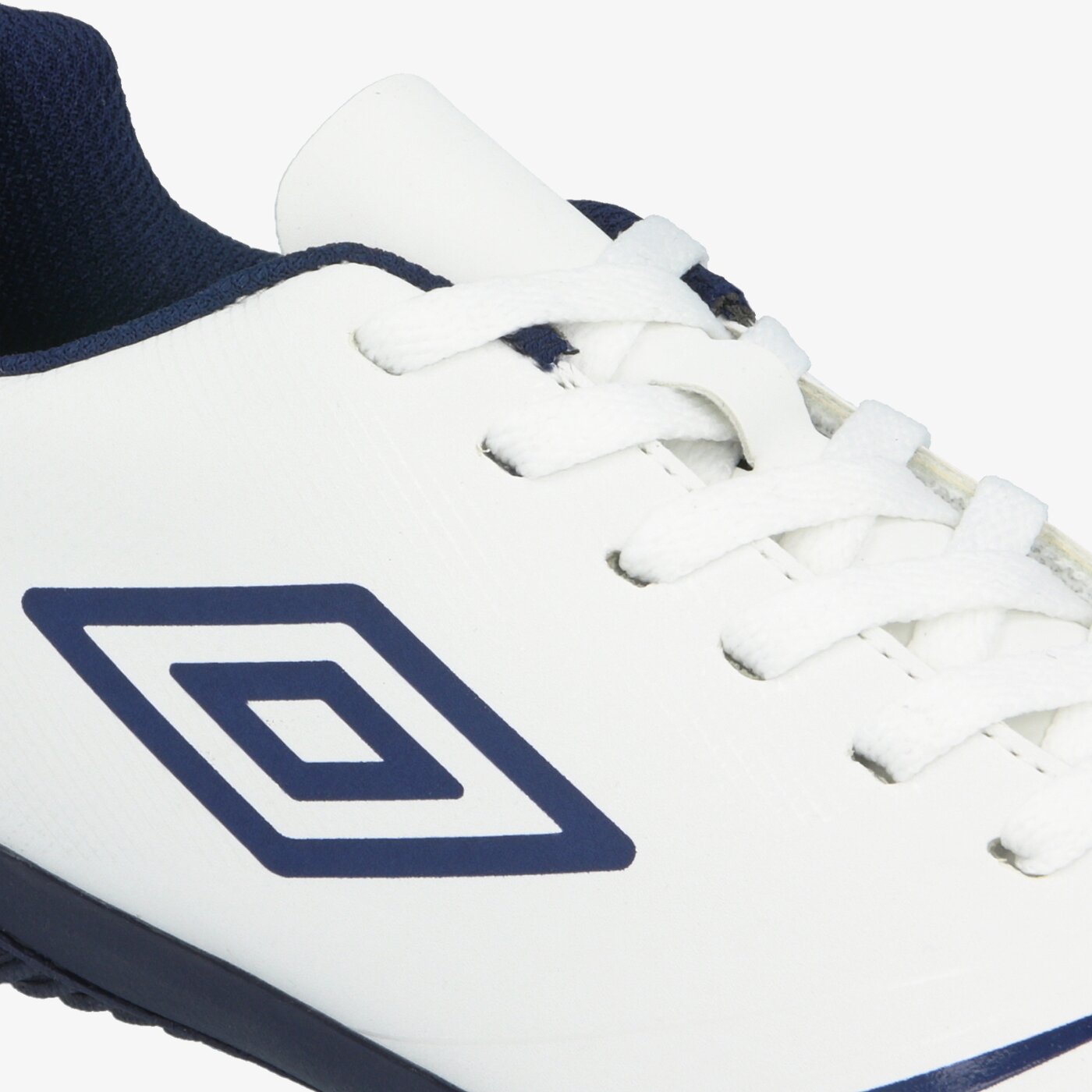 Buty piłkarskie dla dzieci UMBRO UX ACCURO III LEAGUE IC - JNR 81549u-jc6 kolor biały