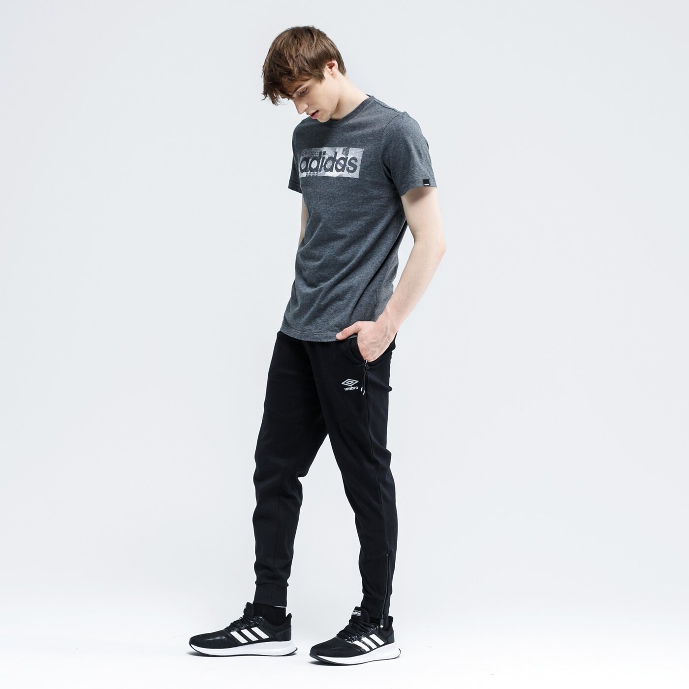 Spodnie dresowe męskie UMBRO SPODNIE RADIGO ul120spm19001 kolor czarny