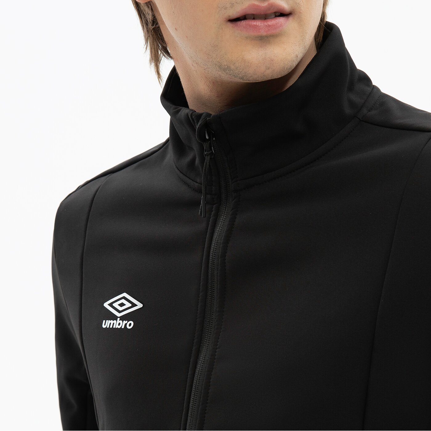 Kurtka zimowa męska UMBRO KURTKA SOFTSHELL RUNTON ul322kum17001 kolor czarny