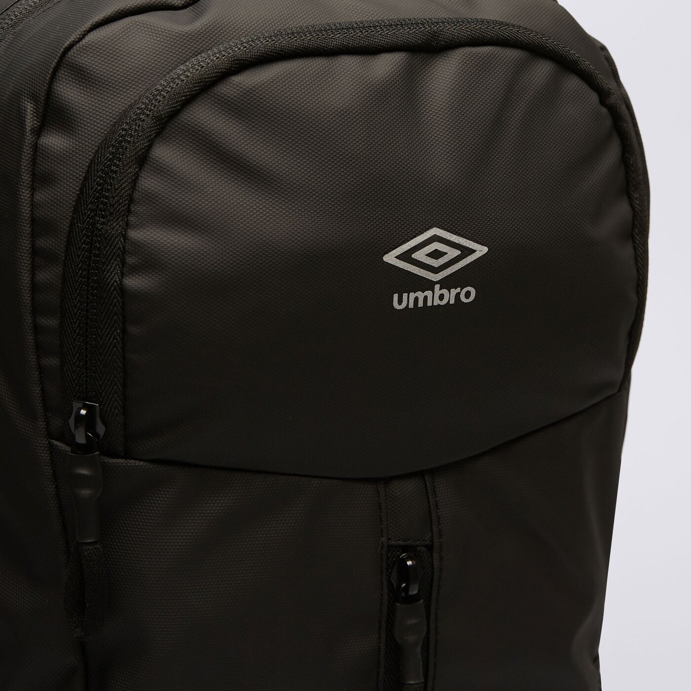 Plecak damski UMBRO PLECAK UMBRO ESS BLACK ZIP ul325plu01001 kolor czarny