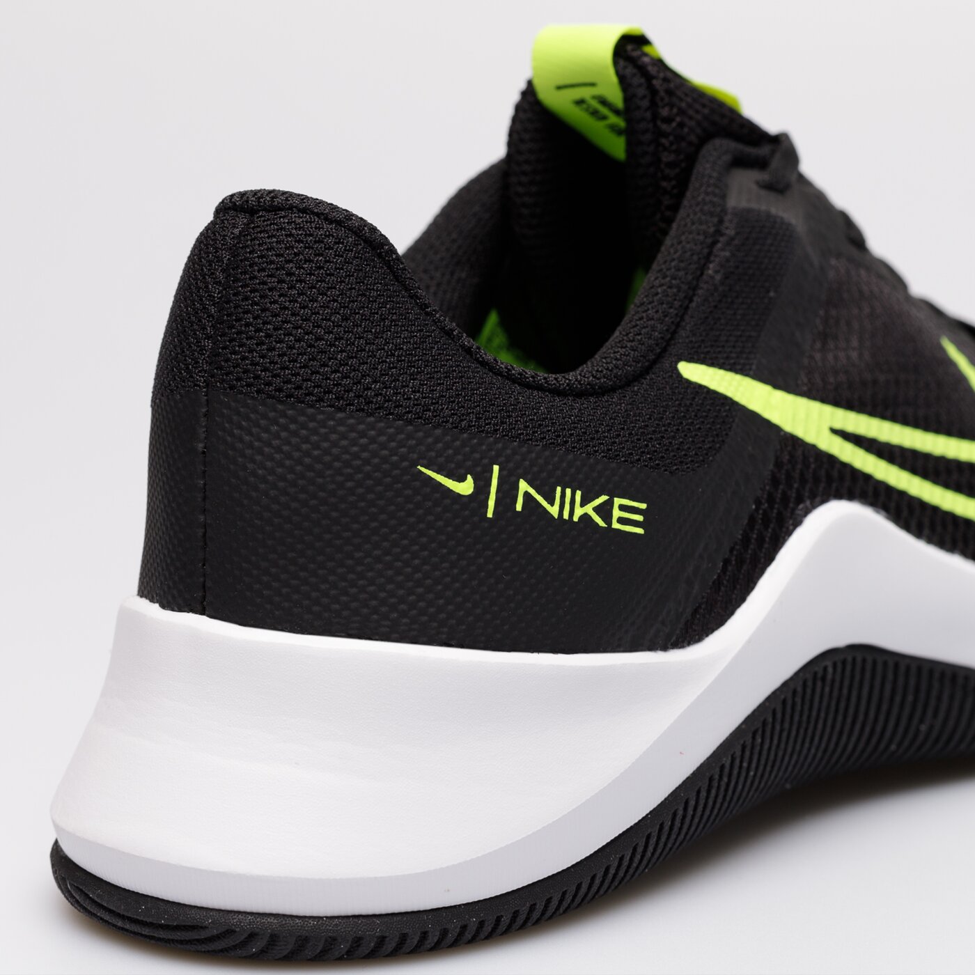 Buty treningowe męskie NIKE MC TRAINER 2 dm0823-002 kolor czarny