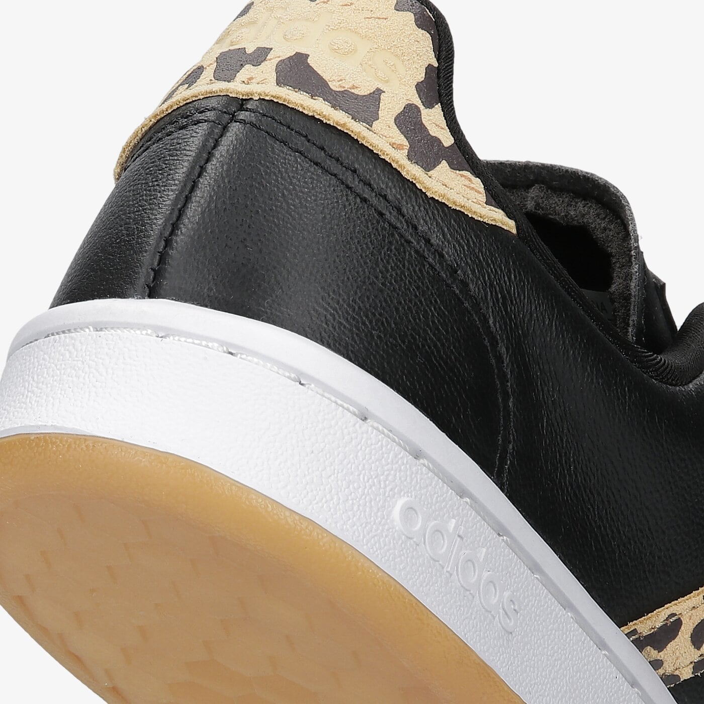 Buty sportowe damskie ADIDAS GRAND COURT fy8950 kolor czarny