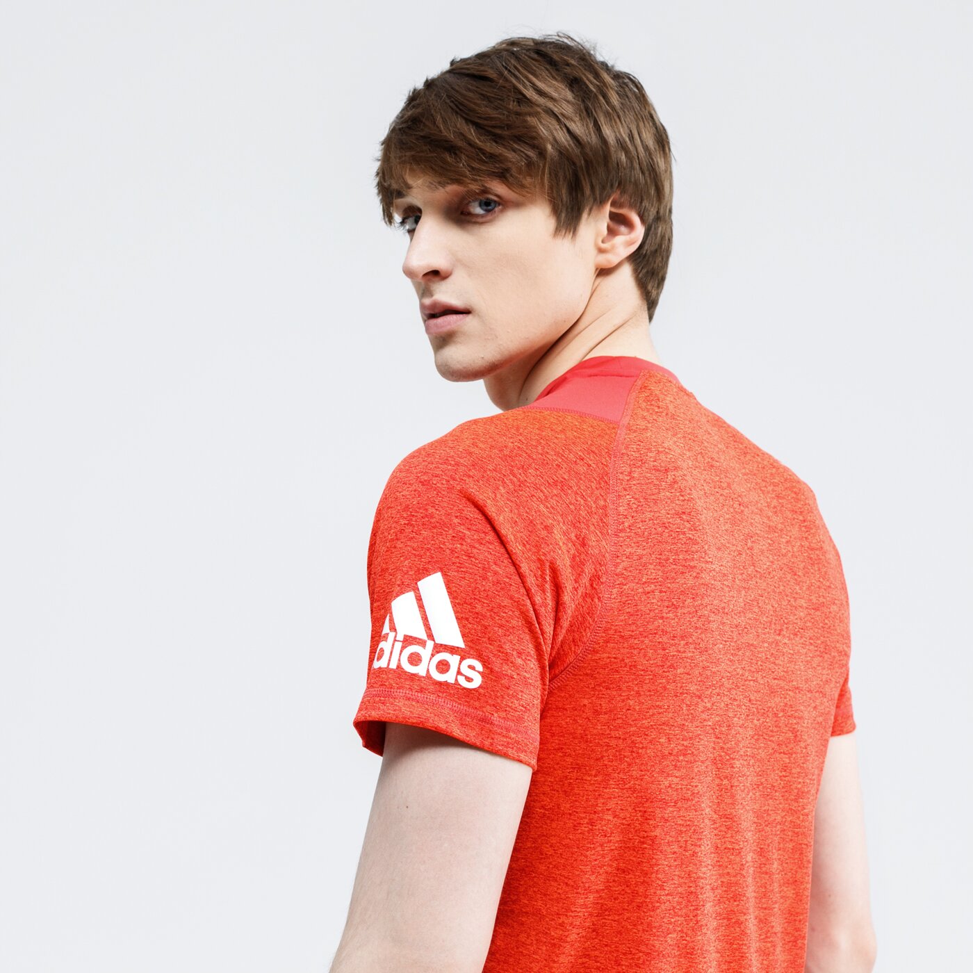 Koszulka męska ADIDAS T-SHIRT FL GEO fj6178 kolor czerwony