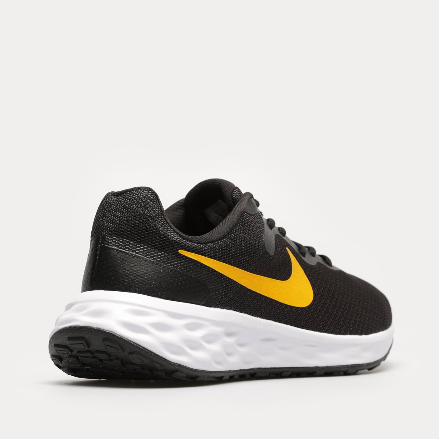 Buty do biegania męskie NIKE REVOLUTION 6 NEXT NATURE dc3728-013 kolor czarny