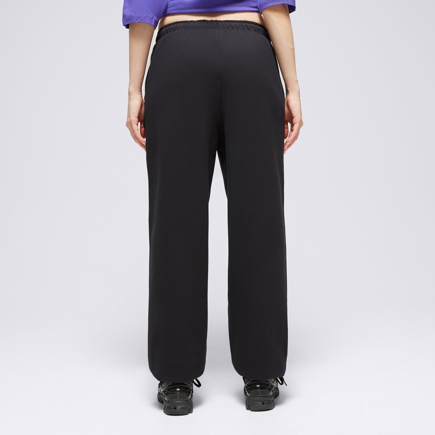 Spodnie dresowe damskie NEW BALANCE SPODNIE ATHLETICS FRENCH TERRY JOGGER wp41513bk kolor czarny