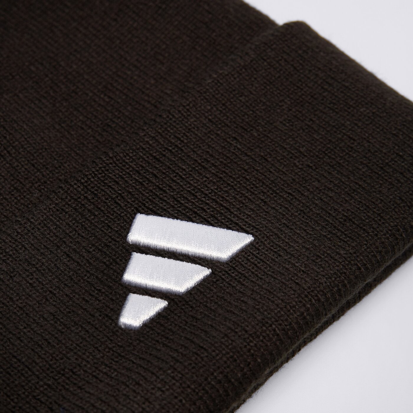 Czapka zimowa damska ADIDAS CZAPKA NEW LOG BEA CUF jm0428 kolor czarny