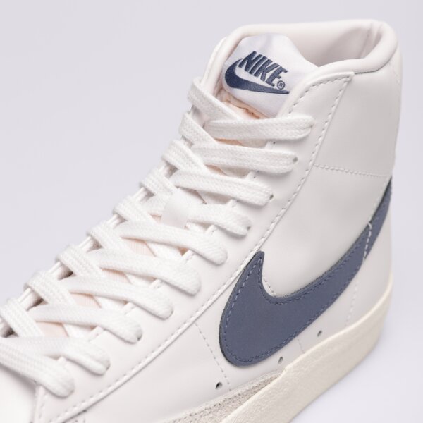 Buty sportowe damskie NIKE W BLAZER MID '77 cz1055-125 kolor biały